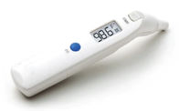 Thermomètre d'oreille infrarouge de Digital avec l'approbation de FDA de la CE d'affichage numérique d'affichage à cristaux liquides